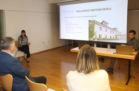 JAVNA RAZPRAVA O STRATEGIJI ZA KULTURO 04 FOTO LJUBO VUKELIČ